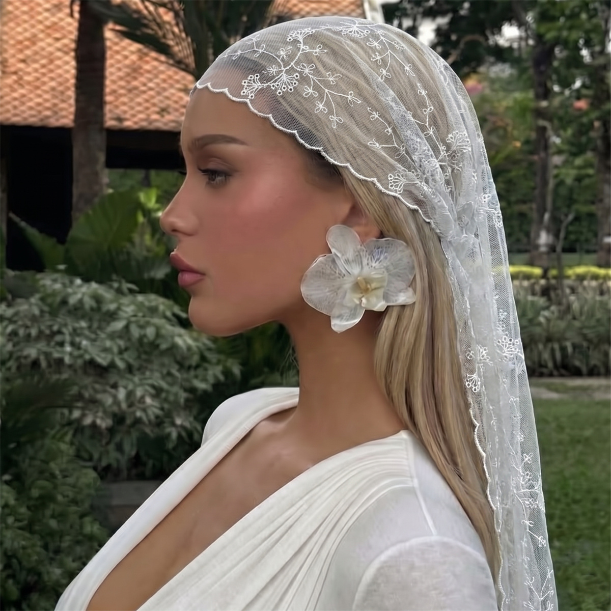 Women Fashion Necktie - Biała Koronkowa Siatkowa Chusta na Głowę